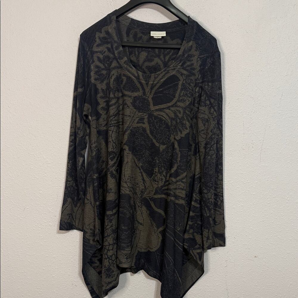 Soft Surroundings Navy and Gray Crew Neck Asymmetrical Longsleeve Blouse Size XL